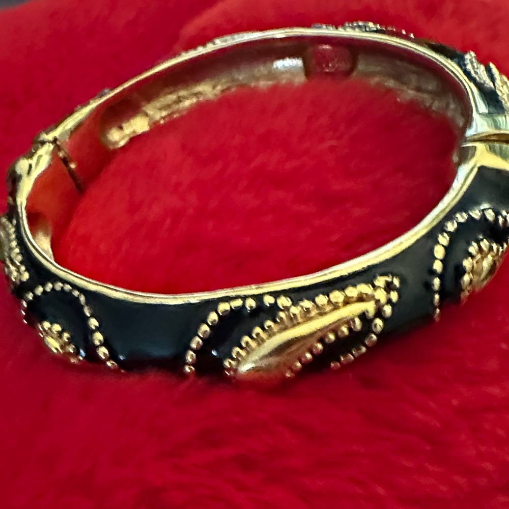 Elegant Black and Gold Bangle Bracelet